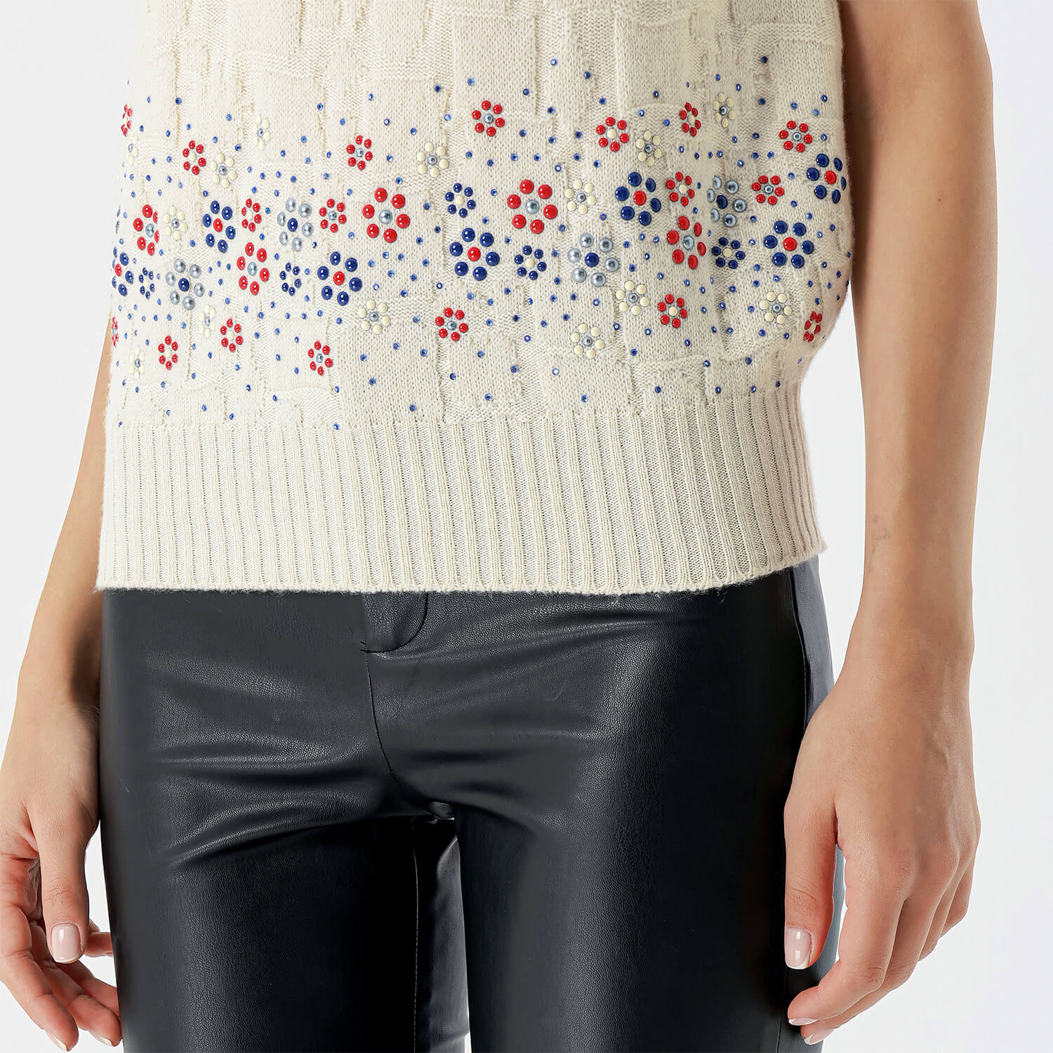 Chanel - Cream Cashmere Floral Embroidery Slim Sweater